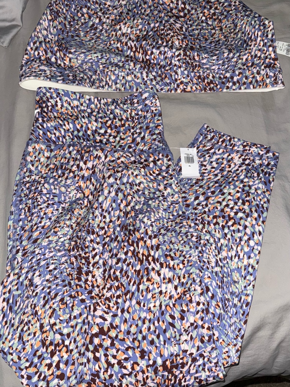 Abstract Multi-Color Activewear. Old Navy. Bra size 2X. Pants XL